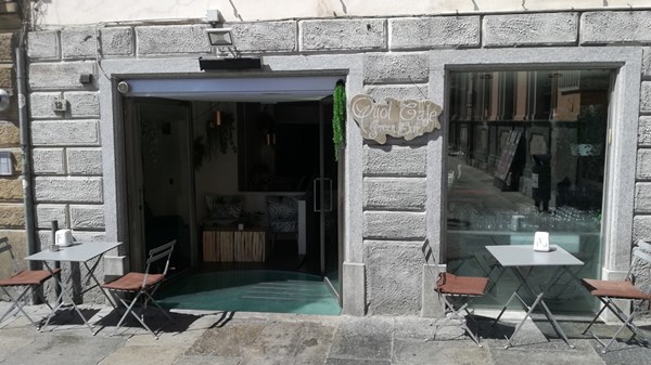 Quot Café Green Bar